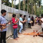 শিশুদের গানের টানে তিস্তাপাড়ে ছুটে এলেন নরওয়ের রাষ্ট্রদূত